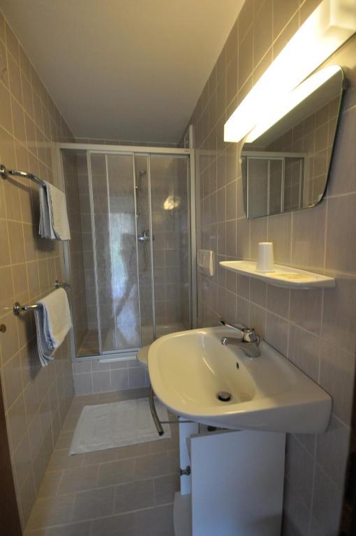 Gaestehaus Pension Edelweiss Kolsass Room photo
